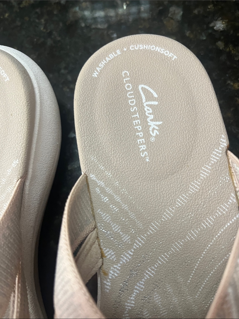 Clarks Cloudsteppers Women's Taupe Crossband Slide Sandals - Picture 4 of 8